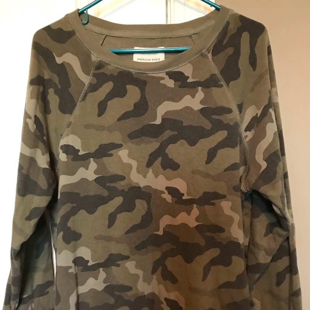 super cute american eagle sweatshirt